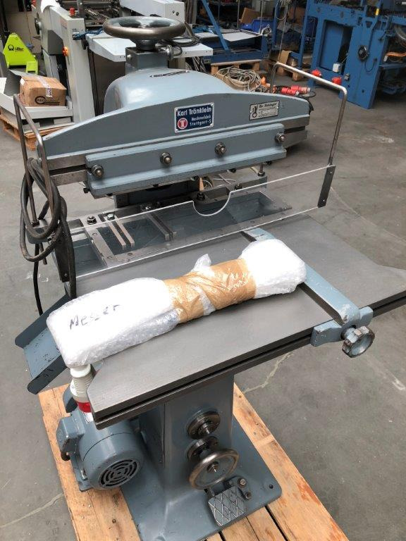 Drinker USM Universal Punching Machine - Machine d'impression: photos 1 Drinker USM Universal Punching Machine - Machine d'impression: photos 1