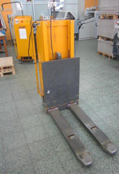 FAC pallet lifts - Transpalette: photos 2 FAC pallet lifts - Transpalette: photos 2