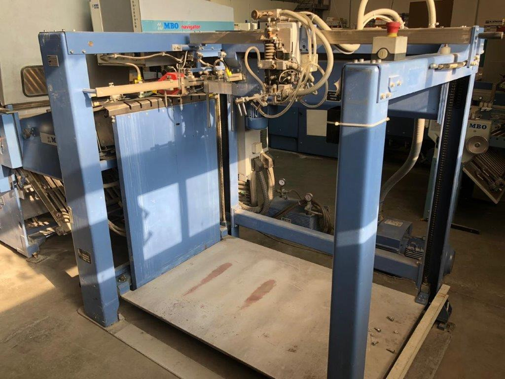 Semi-automatic adjustable combination folding machine MBO K 800.1-SKTL-4-FP from Bj. 2003 - Plieuse de bureau: photos 3 Semi-automatic adjustable combination folding machine MBO K 800.1-SKTL-4-FP from Bj. 2003 - Plieuse de bureau: photos 3