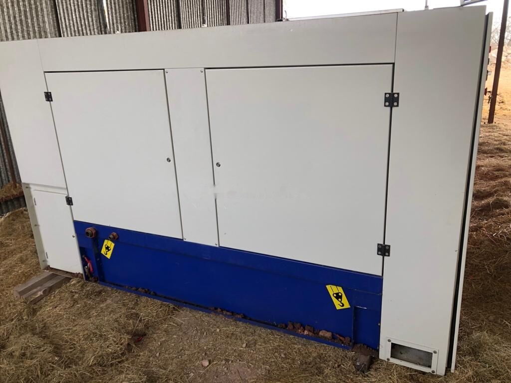IVECO 60 kVa - Groupe électrogène: photos 1 IVECO 60 kVa - Groupe électrogène: photos 1