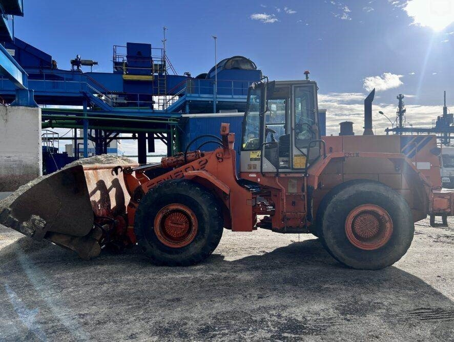 Fiat-Hitachi FR160 High Tip 5m3 - Chargeuse sur pneus: photos 5 Fiat-Hitachi FR160 High Tip 5m3 - Chargeuse sur pneus: photos 5