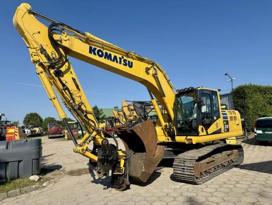Komatsu PC210LC-11 ENGCON 2x buckets  - Pelle sur chenille: photos 3 Komatsu PC210LC-11 ENGCON 2x buckets  - Pelle sur chenille: photos 3