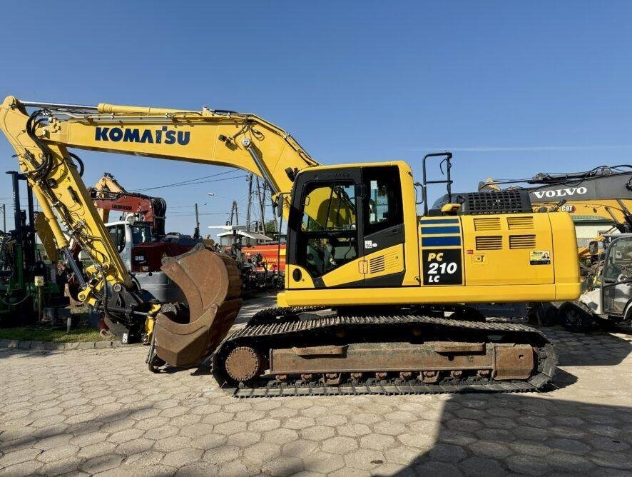 Komatsu PC210LC-11 ENGCON 2x buckets  - Pelle sur chenille: photos 2 Komatsu PC210LC-11 ENGCON 2x buckets  - Pelle sur chenille: photos 2