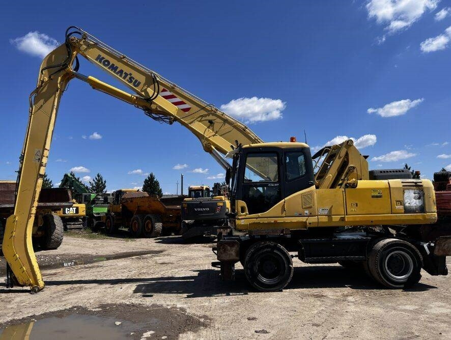 Komatsu PW220MH MH - Pelle de manutention: photos 1 Komatsu PW220MH MH - Pelle de manutention: photos 1