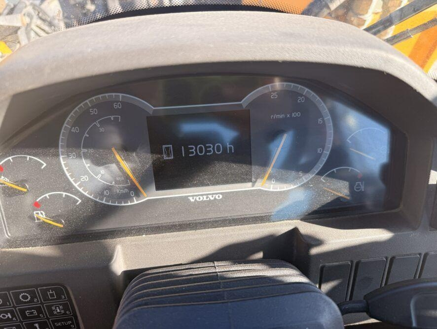 Volvo L110H  - Chargeuse sur pneus: photos 3 Volvo L110H  - Chargeuse sur pneus: photos 3
