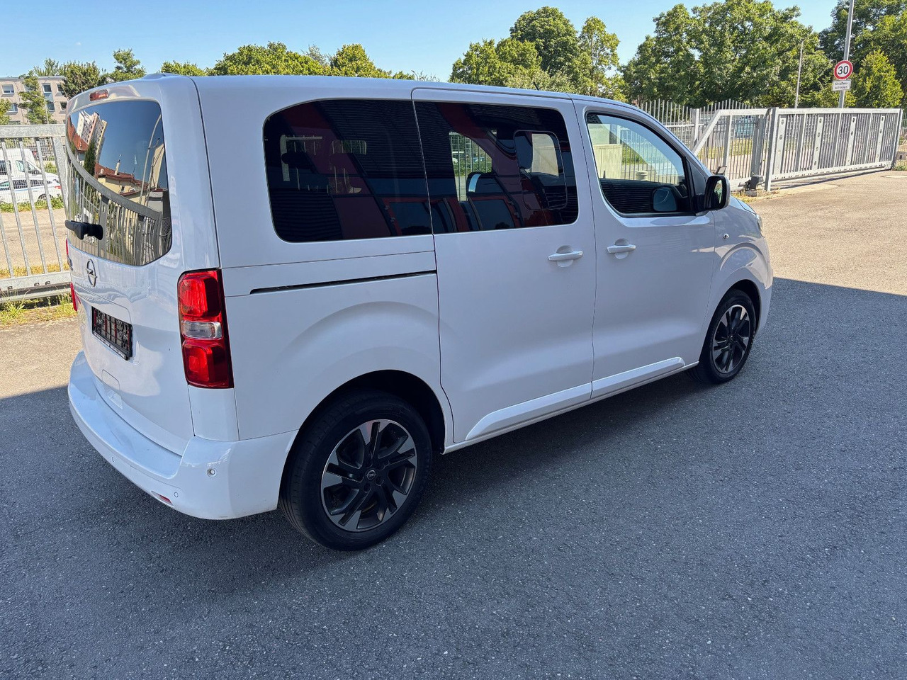 Opel Zafira Life Edition S/HU neu - Transport de personnes: photos 5 Opel Zafira Life Edition S/HU neu - Transport de personnes: photos 5