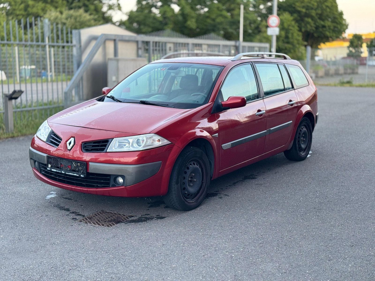 Voiture Renault Megane II Grandtour Benzin/Gas: photos 1