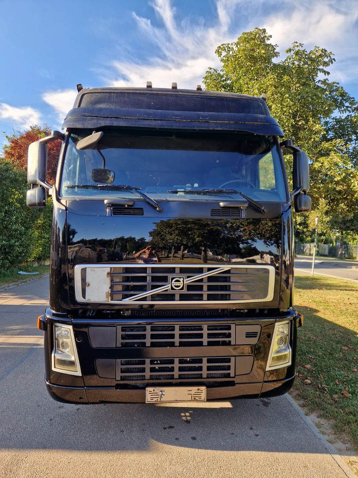 Volvo FH 560 TOP ZUSTAND - Tracteur routier: photos 3 Volvo FH 560 TOP ZUSTAND - Tracteur routier: photos 3