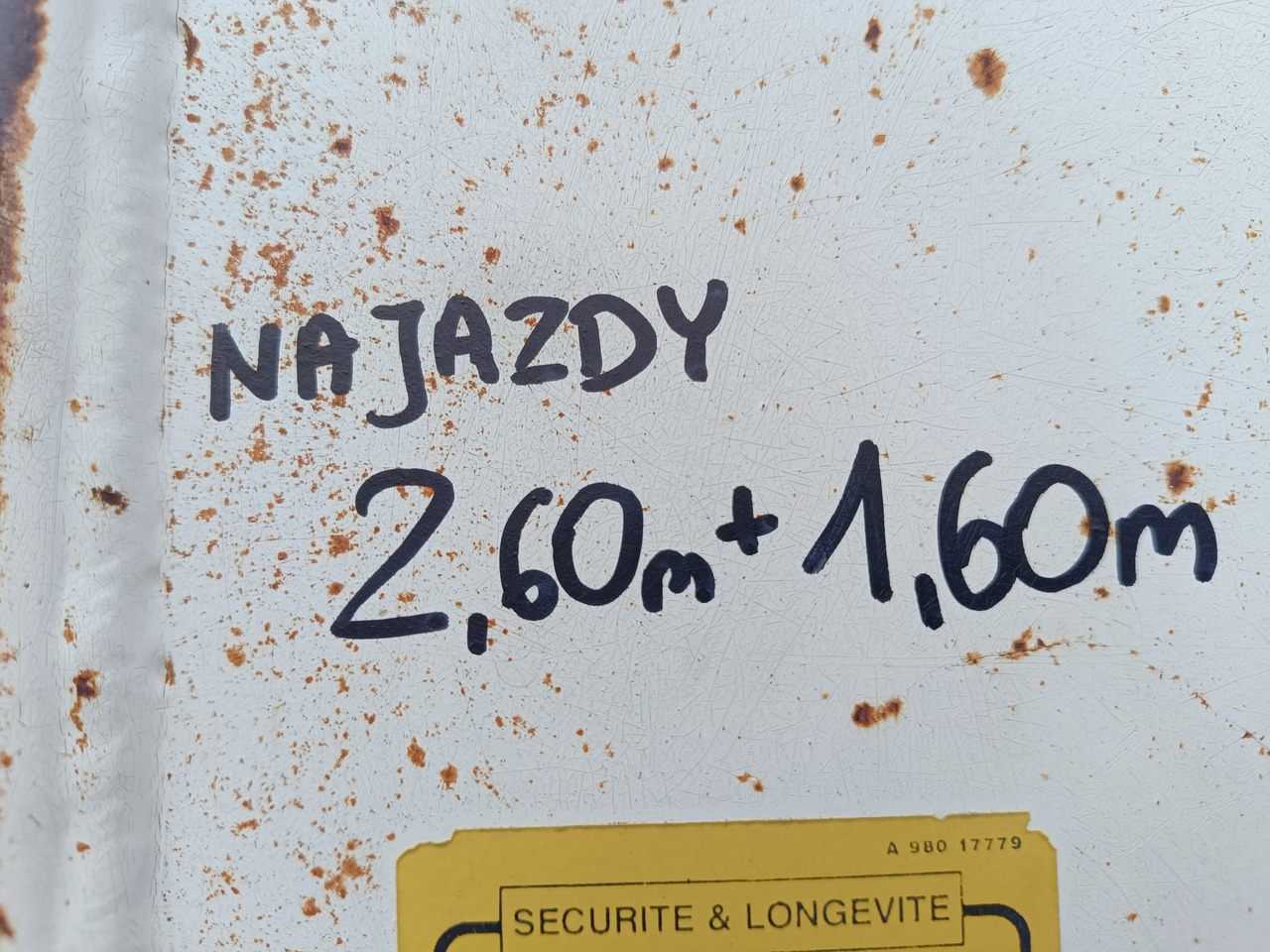 Remorque porte-engin surbaissée ACTM 3 osie 8m x 2,55 m lad 25 T: photos 18 Remorque porte-engin surbaissée ACTM 3 osie 8m x 2,55 m lad 25 T: photos 18