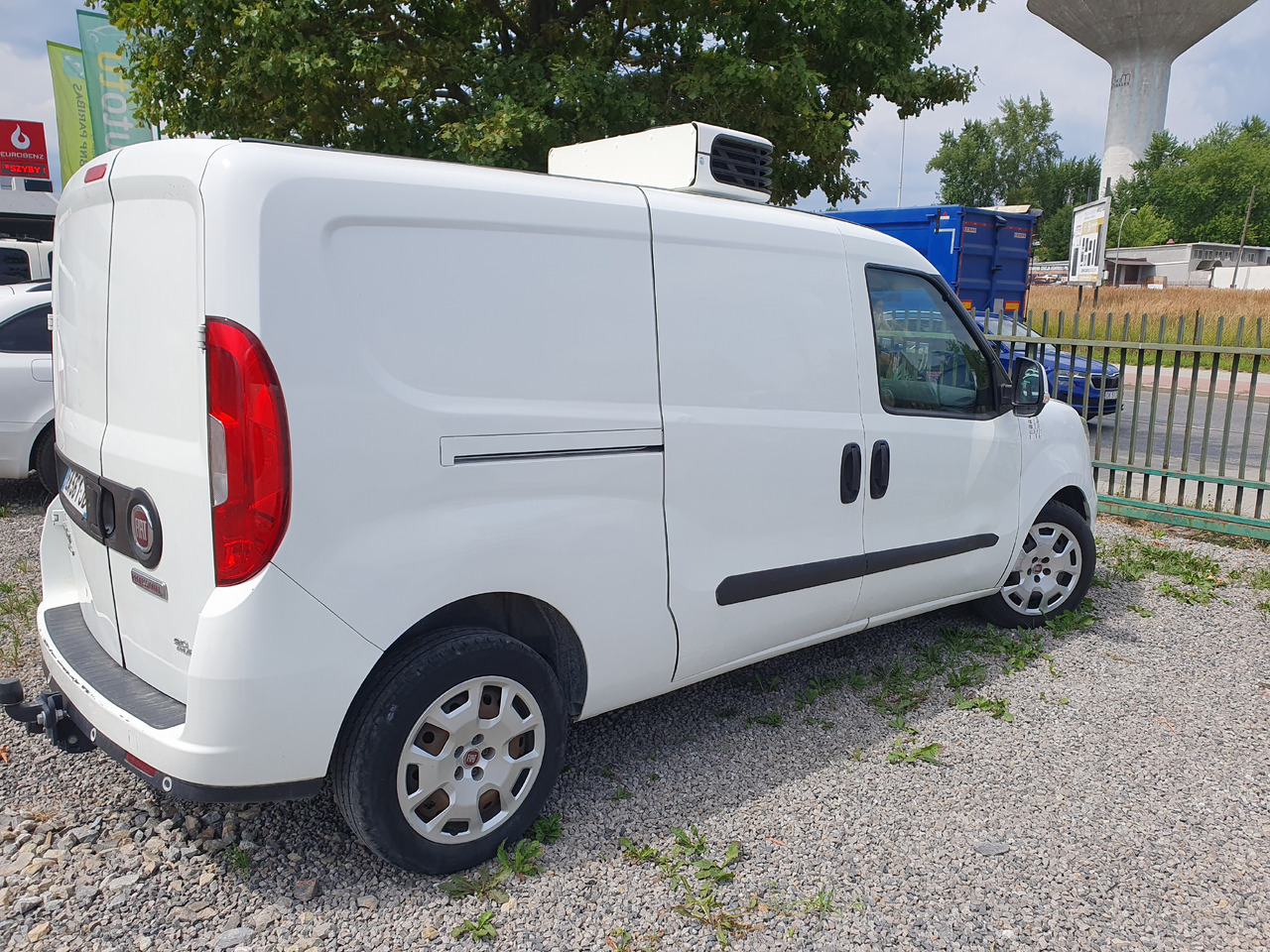 FIAT DOBLO 1.6 LONG CHLODNIA carrier +230v KLIMA EURO6 - Utilitaire frigorifique: photos 3 FIAT DOBLO 1.6 LONG CHLODNIA carrier +230v KLIMA EURO6 - Utilitaire frigorifique: photos 3