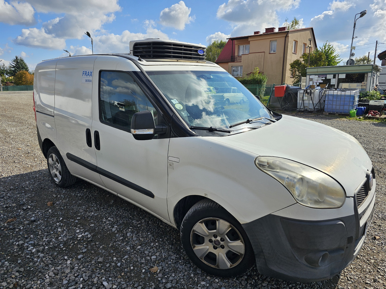 Fiat Doblo chlodnia mroznia carrier +230v - 18 C euro5 - Utilitaire frigorifique: photos 1 Fiat Doblo chlodnia mroznia carrier +230v - 18 C euro5 - Utilitaire frigorifique: photos 1