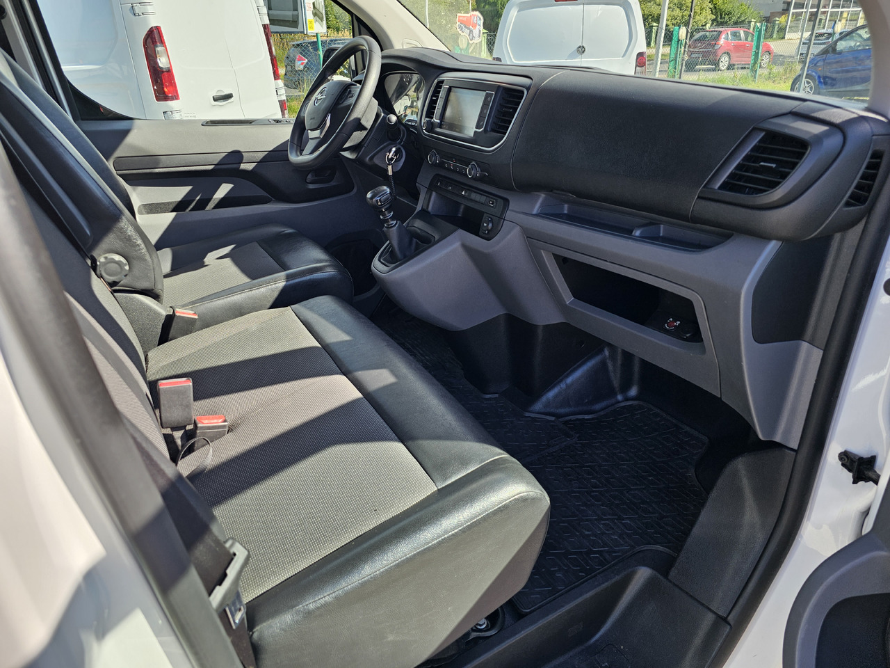 Fourgonnette OPEL VIVARO LONG L2H1 FURGON KLIMA NAVI EURO6 [ Copy ]: photos 12