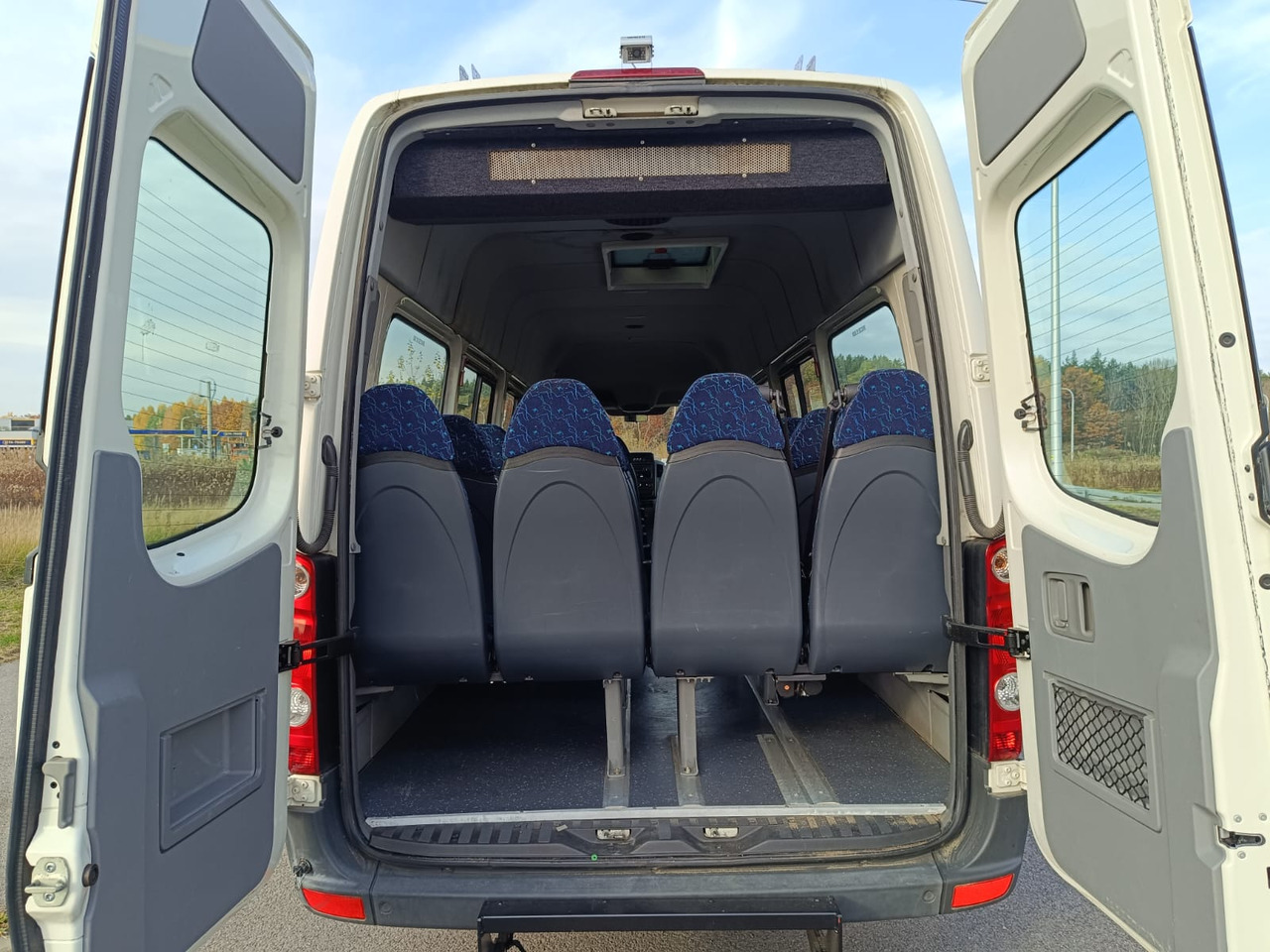 Autocar VOLKSWAGEN CRAFTER 23 OSOBY KLIMA WEBASTO KAMERA RETARDER HAK EURO5: photos 17