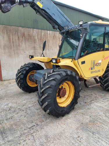 2000 New Holland LM420 - Chariot télescopique: photos 2 2000 New Holland LM420 - Chariot télescopique: photos 2