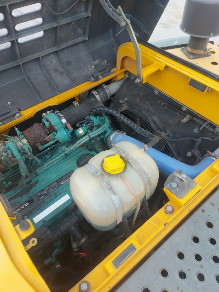 Pelle sur chenille Volvo EC 140 DL: photos 19 Pelle sur chenille Volvo EC 140 DL: photos 19