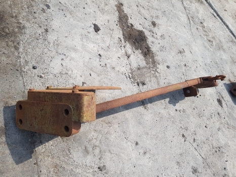 Case Mx110, Mx120, Mx135 Maxxum Lift Arm Rhs Assy 255470a1, 248787a1, 220972a2 - Suspension: photos 5 Case Mx110, Mx120, Mx135 Maxxum Lift Arm Rhs Assy 255470a1, 248787a1, 220972a2 - Suspension: photos 5