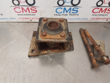 Claas Axos 340 Cx Celtis 426, 456 Cab Support Lhs 0010464541, 10464541 - Suspension de cabine pour Tracteur agricole: photos 1 Claas Axos 340 Cx Celtis 426, 456 Cab Support Lhs 0010464541, 10464541 - Suspension de cabine pour Tracteur agricole: photos 1