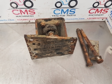 Claas Axos 340 Cx Celtis 426, 456 Cab Support Lhs 0010464541, 10464541 - Suspension de cabine pour Tracteur agricole: photos 2 Claas Axos 340 Cx Celtis 426, 456 Cab Support Lhs 0010464541, 10464541 - Suspension de cabine pour Tracteur agricole: photos 2