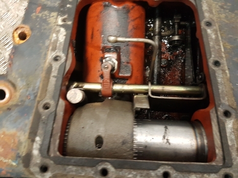 Deutz Dxbis110, 120, 85, 90 Hydraulic Lift Cover Assy 4337465r, 04331256 - Hydraulique pour Tracteur agricole: photos 5 Deutz Dxbis110, 120, 85, 90 Hydraulic Lift Cover Assy 4337465r, 04331256 - Hydraulique pour Tracteur agricole: photos 5