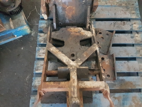 Deutz Dxbis110, Dx110, 140, 145 Dx Pick Up Hitch Parts 0000 - Attache rapide pour Tracteur agricole: photos 4 Deutz Dxbis110, Dx110, 140, 145 Dx Pick Up Hitch Parts 0000 - Attache rapide pour Tracteur agricole: photos 4