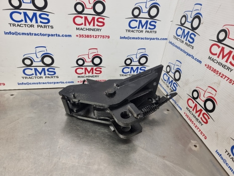 Fendt 415, 400 Vario Series, Stabiliser Bracket Lh H404870040011, H40487004004 - Suspension: photos 3 Fendt 415, 400 Vario Series, Stabiliser Bracket Lh H404870040011, H40487004004 - Suspension: photos 3