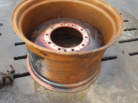 Fendt 724 S4 Massey Ferguson Front Wheel Rim W18x28, Red H718701024018 - Jante pour Tracteur agricole: photos 2 Fendt 724 S4 Massey Ferguson Front Wheel Rim W18x28, Red H718701024018 - Jante pour Tracteur agricole: photos 2