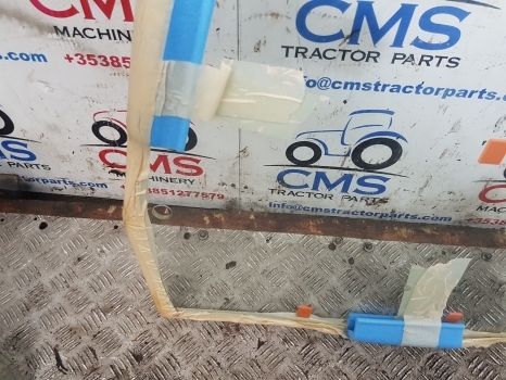 Fermec 750, 760, 860, 865, 955 Case 595 Sle Rear Cab Glass 113241 - Fenêtre et pièces pour Tracteur agricole: photos 4 Fermec 750, 760, 860, 865, 955 Case 595 Sle Rear Cab Glass 113241 - Fenêtre et pièces pour Tracteur agricole: photos 4