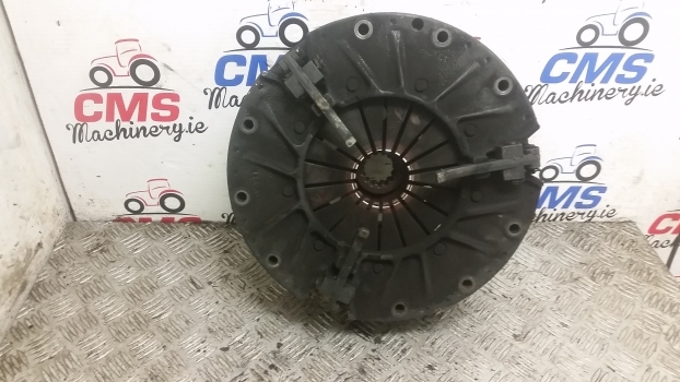 Fiat 780 Clutch Pressure Plate. Please Check By Photos And Description. - Embrayage et pièces pour Tracteur agricole: photos 1 Fiat 780 Clutch Pressure Plate. Please Check By Photos And Description. - Embrayage et pièces pour Tracteur agricole: photos 1
