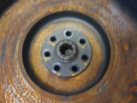 Fiat Winner F Series Flywheel 98413511 - Volant moteur pour Tracteur agricole: photos 2 Fiat Winner F Series Flywheel 98413511 - Volant moteur pour Tracteur agricole: photos 2