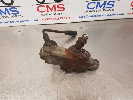 Ford 2000, John Deere, Massey Ferguson Monoblock One Section Valve 00000 - Valve hydraulique pour Tracteur agricole: photos 3 Ford 2000, John Deere, Massey Ferguson Monoblock One Section Valve 00000 - Valve hydraulique pour Tracteur agricole: photos 3