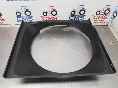 Ford 4610, 10 Series, 3910 Fan Shroud E0nn8146da, 83953400, E0nn8146db - Ventilateur: photos 3 Ford 4610, 10 Series, 3910 Fan Shroud E0nn8146da, 83953400, E0nn8146db - Ventilateur: photos 3