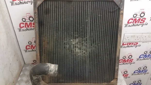 Ford 5640, 6640, 7740 Engine Water Cooling Radiator 82015101, 82010660 - Radiateur pour Tracteur agricole: photos 2 Ford 5640, 6640, 7740 Engine Water Cooling Radiator 82015101, 82010660 - Radiateur pour Tracteur agricole: photos 2