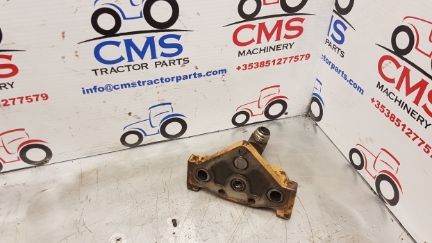 Ford 655, 655a, 555, 555a, 550 Digger Loader Hydraulic Valve End Section 7708229 - Valve hydraulique pour Tractopelle: photos 2 Ford 655, 655a, 555, 555a, 550 Digger Loader Hydraulic Valve End Section 7708229 - Valve hydraulique pour Tractopelle: photos 2