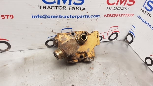 Ford 655, 655a, 555, 555a Digger Loader Hydraulic Valve End Section E3nnc824aa - Valve hydraulique pour Tractopelle: photos 1 Ford 655, 655a, 555, 555a Digger Loader Hydraulic Valve End Section E3nnc824aa - Valve hydraulique pour Tractopelle: photos 1