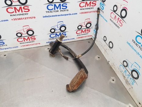 Ford 6635, 35, L, Tl, T5000, Tla, Tle, Clutch Pedal 5175711 - Embrayage et pièces pour Machine agricole: photos 2 Ford 6635, 35, L, Tl, T5000, Tla, Tle, Clutch Pedal 5175711 - Embrayage et pièces pour Machine agricole: photos 2