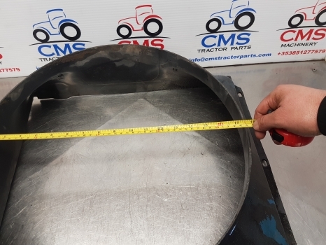 Ford 6710, 7710, 7600, 3600 Radiator Cowling E5nn8146ba, D7nn8146a - Radiateur pour Tracteur agricole: photos 1 Ford 6710, 7710, 7600, 3600 Radiator Cowling E5nn8146ba, D7nn8146a - Radiateur pour Tracteur agricole: photos 1