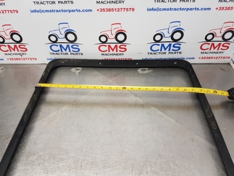 Cabine et intérieur pour Tracteur agricole Ford 7810, 6670, 8210 Sq Cab Watherstrip Panel E4nn9452118ag: photos 7