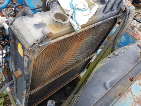 Ford 8340, 40 Series Engine Water Cooling Radiator 82015105, 82015099 - Radiateur pour Tracteur agricole: photos 1 Ford 8340, 40 Series Engine Water Cooling Radiator 82015105, 82015099 - Radiateur pour Tracteur agricole: photos 1