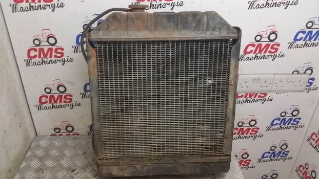 Ford Engine Water Cooling Radiator. Please See The Description. - Radiateur pour Tracteur agricole: photos 3 Ford Engine Water Cooling Radiator. Please See The Description. - Radiateur pour Tracteur agricole: photos 3