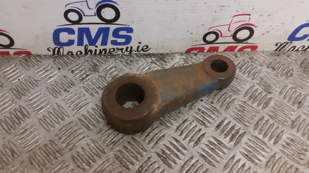 Ford New Holland 40 And Ts Series Steering Arm Left 82003634 - Commande de gouvernail pour Tracteur agricole: photos 1 Ford New Holland 40 And Ts Series Steering Arm Left 82003634 - Commande de gouvernail pour Tracteur agricole: photos 1