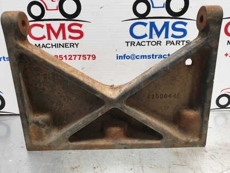 Ford New Holland 60,m,tm And Mxm Bonnett Bracket 82000442,82004663 - Capot pour Tracteur agricole: photos 3 Ford New Holland 60,m,tm And Mxm Bonnett Bracket 82000442,82004663 - Capot pour Tracteur agricole: photos 3