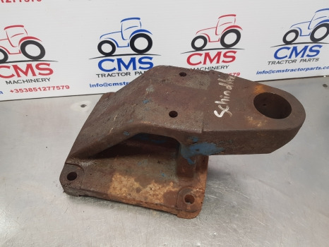 Ford Schindler 8200, 8100 Front Axle Support Bracket Hl558 - Suspension: photos 2 Ford Schindler 8200, 8100 Front Axle Support Bracket Hl558 - Suspension: photos 2