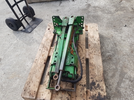 John Deere 6920, 6820, 6810, 6910 Pick Up Hitch Frame Al229594, Al220949 - Attache rapide pour Machine agricole: photos 4 John Deere 6920, 6820, 6810, 6910 Pick Up Hitch Frame Al229594, Al220949 - Attache rapide pour Machine agricole: photos 4