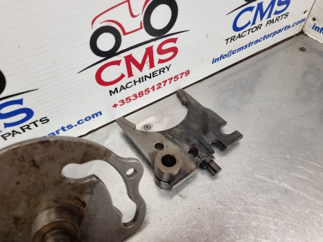 John Deere 7700, 7800, 7810, 7910, Pto Brackets Support Al82581, Re33205 - Transmission: photos 4 John Deere 7700, 7800, 7810, 7910, Pto Brackets Support Al82581, Re33205 - Transmission: photos 4