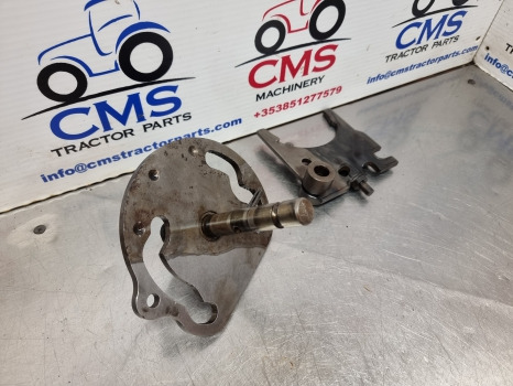 John Deere 7700, 7800, 7810, 7910, Pto Brackets Support Al82581, Re33205 - Transmission: photos 5 John Deere 7700, 7800, 7810, 7910, Pto Brackets Support Al82581, Re33205 - Transmission: photos 5
