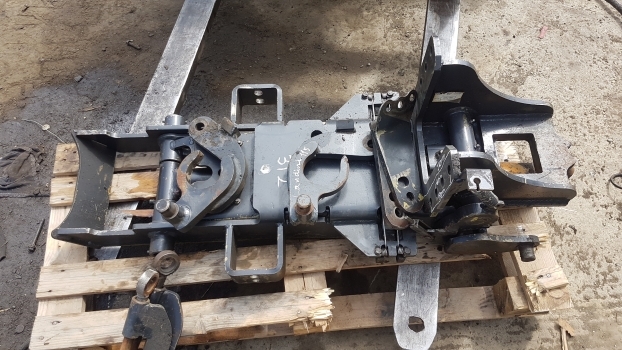 Landini Mythos Tdi 115 Pick Up Hitch, May FitModels - Attache rapide pour Tracteur agricole: photos 2 Landini Mythos Tdi 115 Pick Up Hitch, May FitModels - Attache rapide pour Tracteur agricole: photos 2