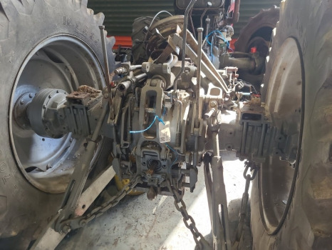 Massey Ferguson 290 Transmission Backend, Rear Axle, Lift Cover, Pto 1666929m1 - Essieu arrière: photos 1 Massey Ferguson 290 Transmission Backend, Rear Axle, Lift Cover, Pto 1666929m1 - Essieu arrière: photos 1