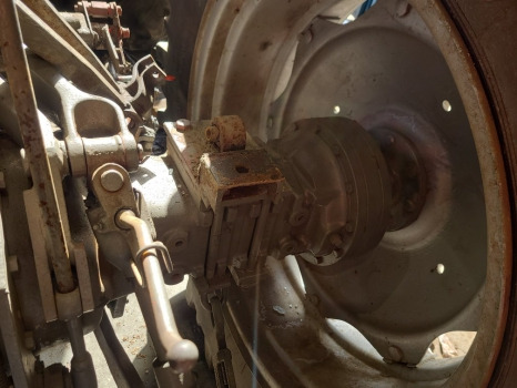 Massey Ferguson 290 Transmission Backend, Rear Axle, Lift Cover, Pto 1666929m1 - Essieu arrière: photos 5 Massey Ferguson 290 Transmission Backend, Rear Axle, Lift Cover, Pto 1666929m1 - Essieu arrière: photos 5