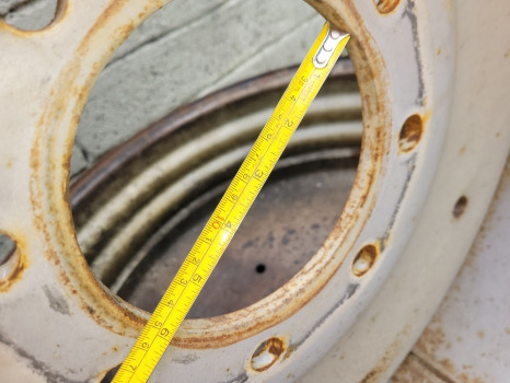 Massey Ferguson 5445, 5460, 5455, 5712, 5465, 6480 Rear Wheel Rim Pair W15 X 34 - Jante pour Machine agricole: photos 5 Massey Ferguson 5445, 5460, 5455, 5712, 5465, 6480 Rear Wheel Rim Pair W15 X 34 - Jante pour Machine agricole: photos 5