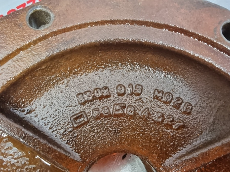 Massey Ferguson 6180, 3050, 3095 Bearing Housing Rh 3382015m2 - Essieu arrière: photos 2 Massey Ferguson 6180, 3050, 3095 Bearing Housing Rh 3382015m2 - Essieu arrière: photos 2